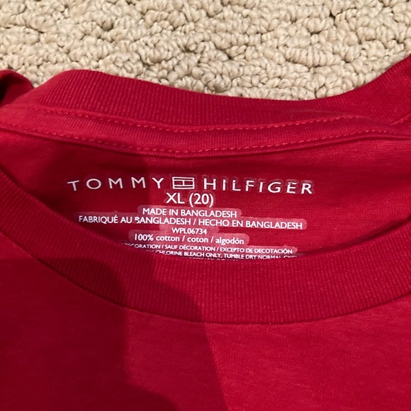 Boys Tommy Hilfiger red t-shirt - Picture 2 of 2